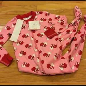 Hanna Andersson Valentine Love Pajamas (90)